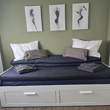 Edf. 4 Caminos Apartman *